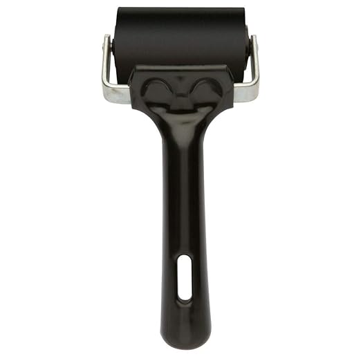 Wrap & Woof Rubber Roller Black Handle